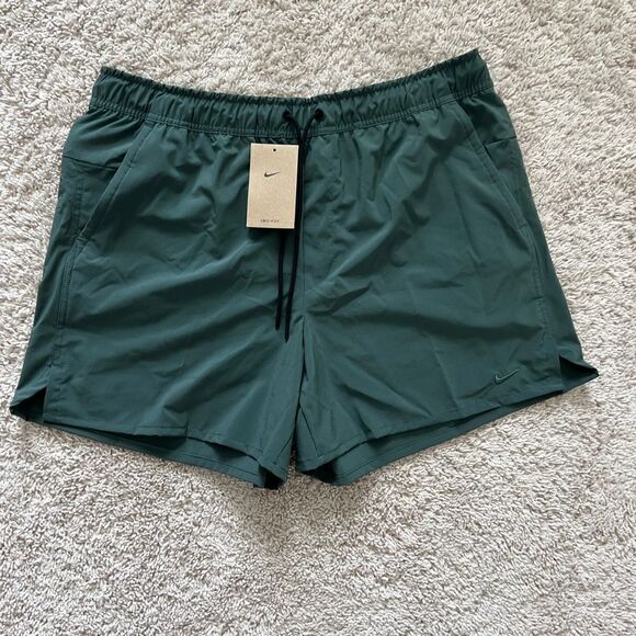 Nike Unlimited Dri-FIT 5" Unlined Versatile Shorts - Picture 6 of 11